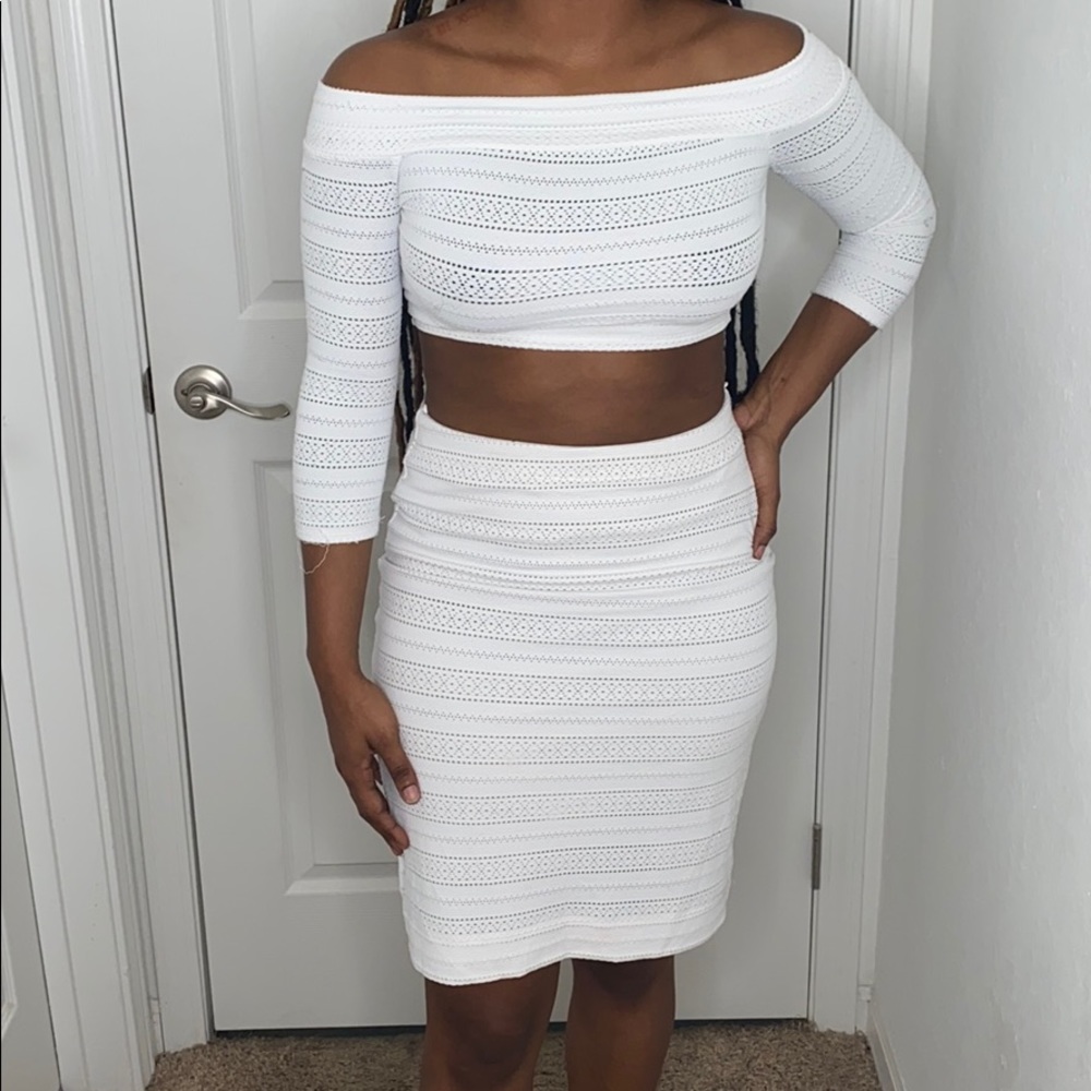 TWO PIECE SET